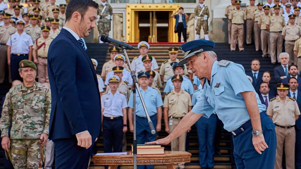 En este momento estás viendo Escándalo: Gobierno gasta más de $200 millones en alimentos de lujo para jefes militares