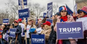 Lee más sobre el artículo Trump advierte sobre un posible «punto de quiebre» para sus seguidores