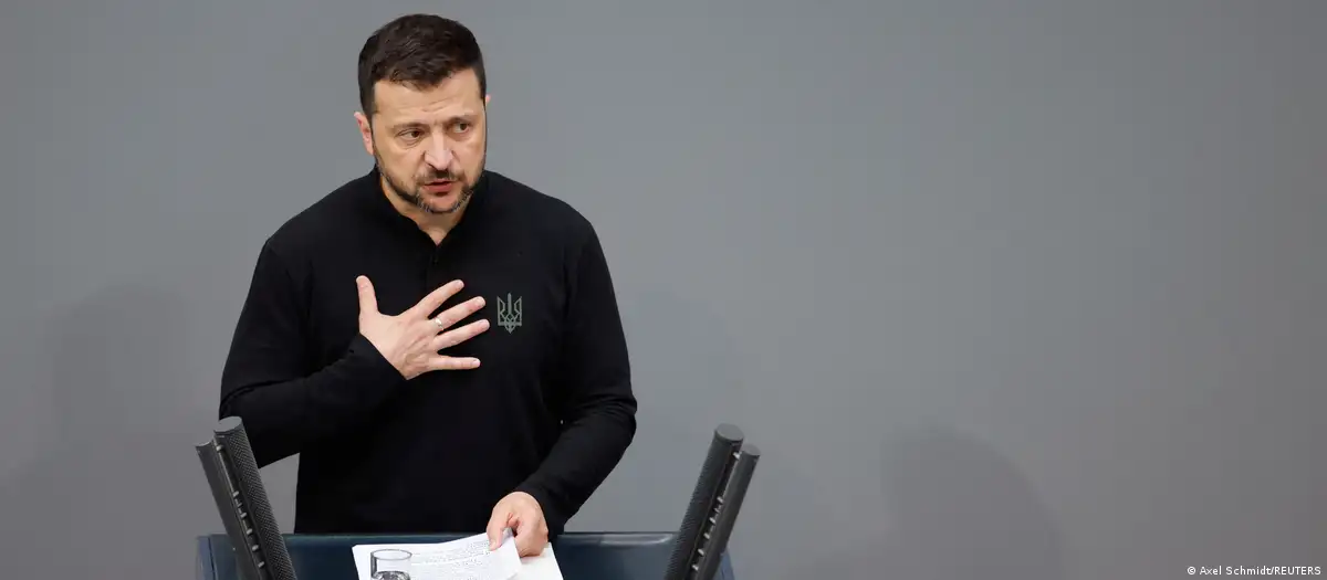 Lee más sobre el artículo Zelenski advierte sobre la retórica prorrusa en Europa desde el Bundestag alemán