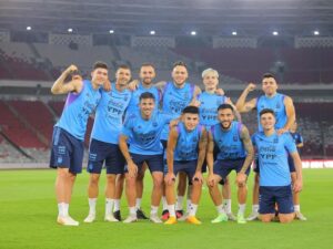 Lee más sobre el artículo Pezzella y Acuña bajo observación médica antes de la Copa América