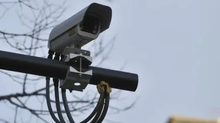 En este momento estás viendo Fotomultas en Neuquén: Un experto advierte sobre sus limitaciones y la falta de efectividad en algunos casos