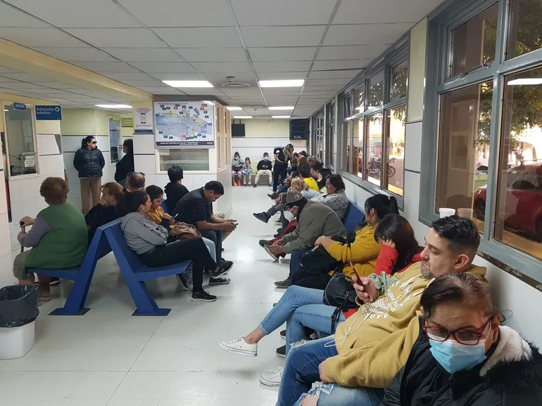 En este momento estás viendo Brote de Gripe A desborda las guardias en Neuquén: las autoridades piden extremar precauciones