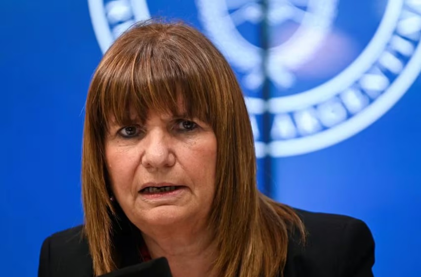 Lee más sobre el artículo Bullrich denuncia a su exsecretario por corrupción en la compra de alimentos carcelarios