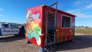 Lee más sobre el artículo Desvalijan tráiler municipal en Neuquén: Se llevaron hasta el inodoro