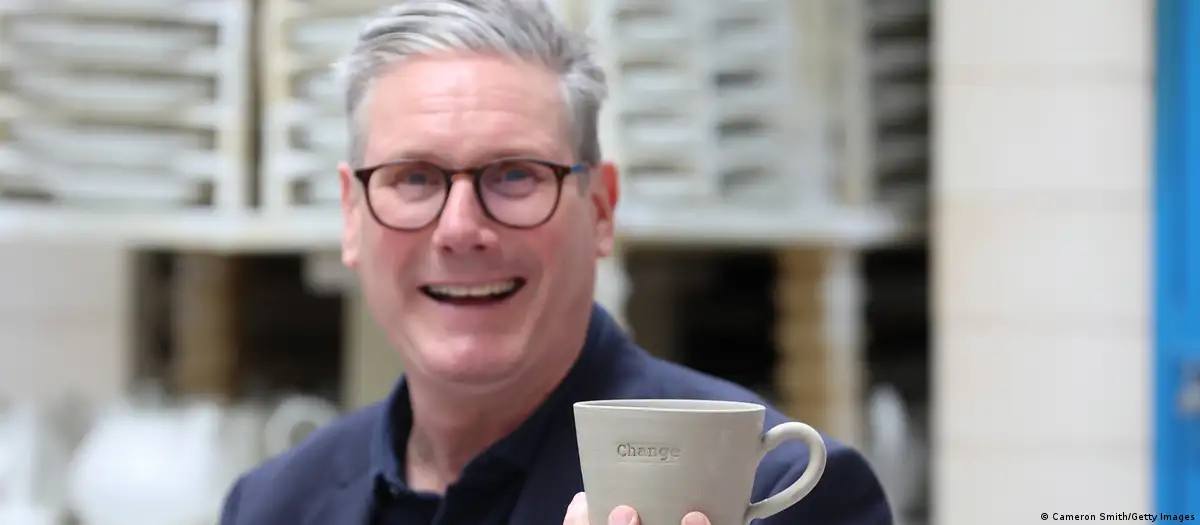 En este momento estás viendo Los laboristas arrasan en el Reino Unido y ponen fin a 14 años de gobierno conservador
