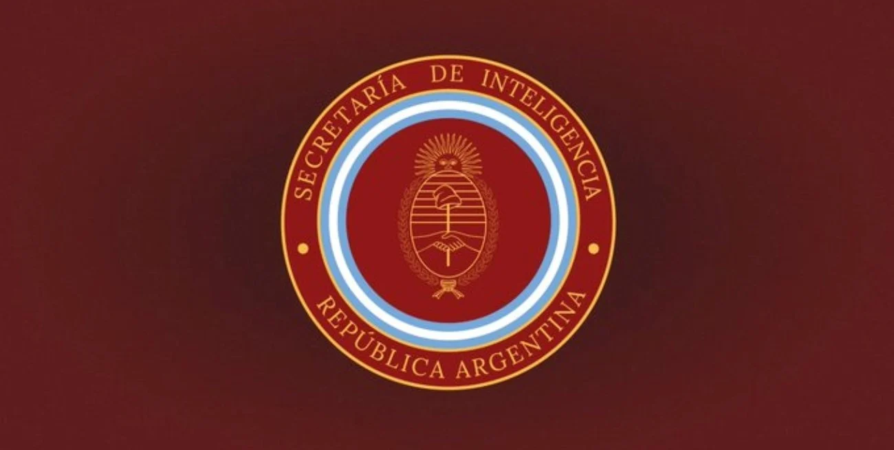 En este momento estás viendo ¿No hay plata? El Gobierno destina $100 mil millones para reestructurar el sistema de inteligencia nacional