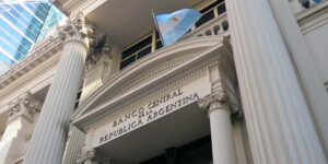 Lee más sobre el artículo El mercado acapara los dólares y la brecha persiste