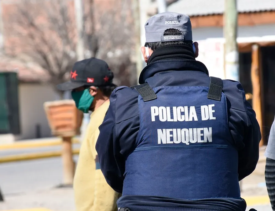 En este momento estás viendo Policías retirados de Neuquén exigen mejoras salariales y laborales
