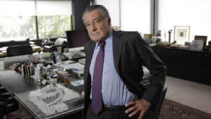 Lee más sobre el artículo LA RESISTENCIA MENOS PENSADA, LAS SILLITAS DE BARRIONUEVO Y EL «THE LAST DANCE BRASILERO» DE MASSA