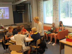 Lee más sobre el artículo La paradoja de los países ricos que empezaron a mostrar resultados educativos pobres