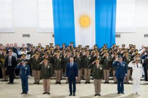 Lee más sobre el artículo El Ministerio de Defensa contrata a hijos de coroneles asesinados por el ERP