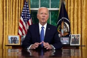 Lee más sobre el artículo Biden renuncia a la reelección: «La Democracia es más importante que cualquier título»