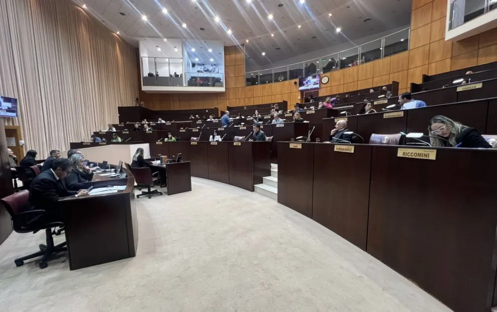 Lee más sobre el artículo Diputados sancionados: descuentos por ausencias legislativas