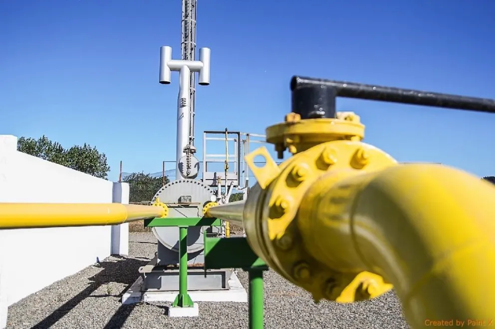 Lee más sobre el artículo Figueroa busca nuevos mercados en Chile: Gas y turismo en la agenda Neuquina