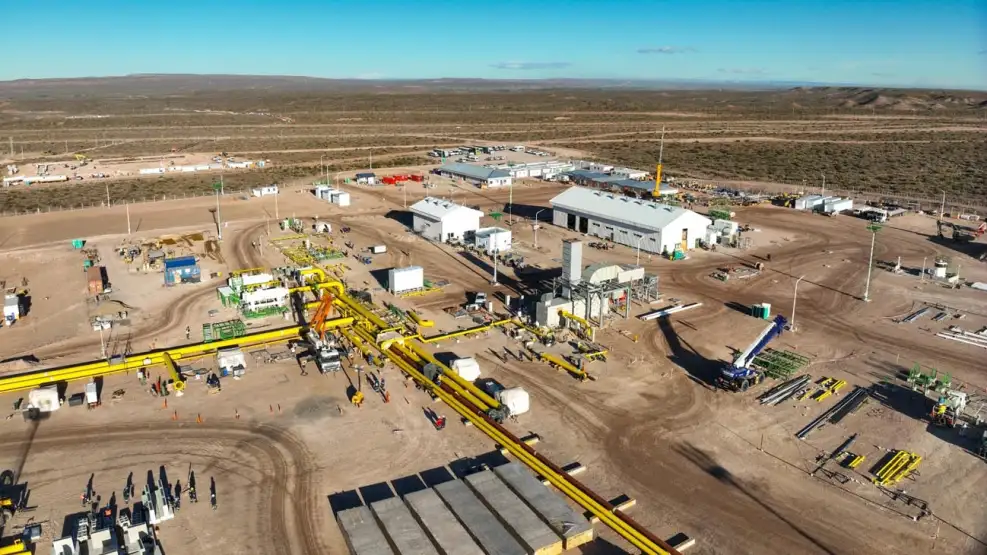 En este momento estás viendo Vaca Muerta: Planta compresora impulsa transporte de gas