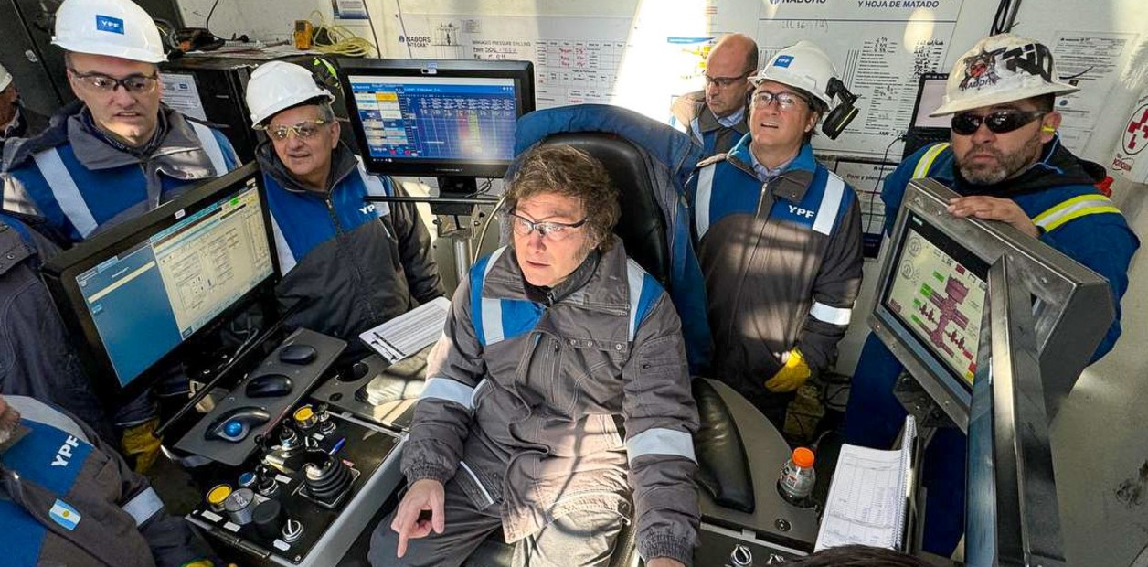 En este momento estás viendo Milei visitó Vaca Muerta y apuesta por convertir a Argentina en un gran exportador de energía