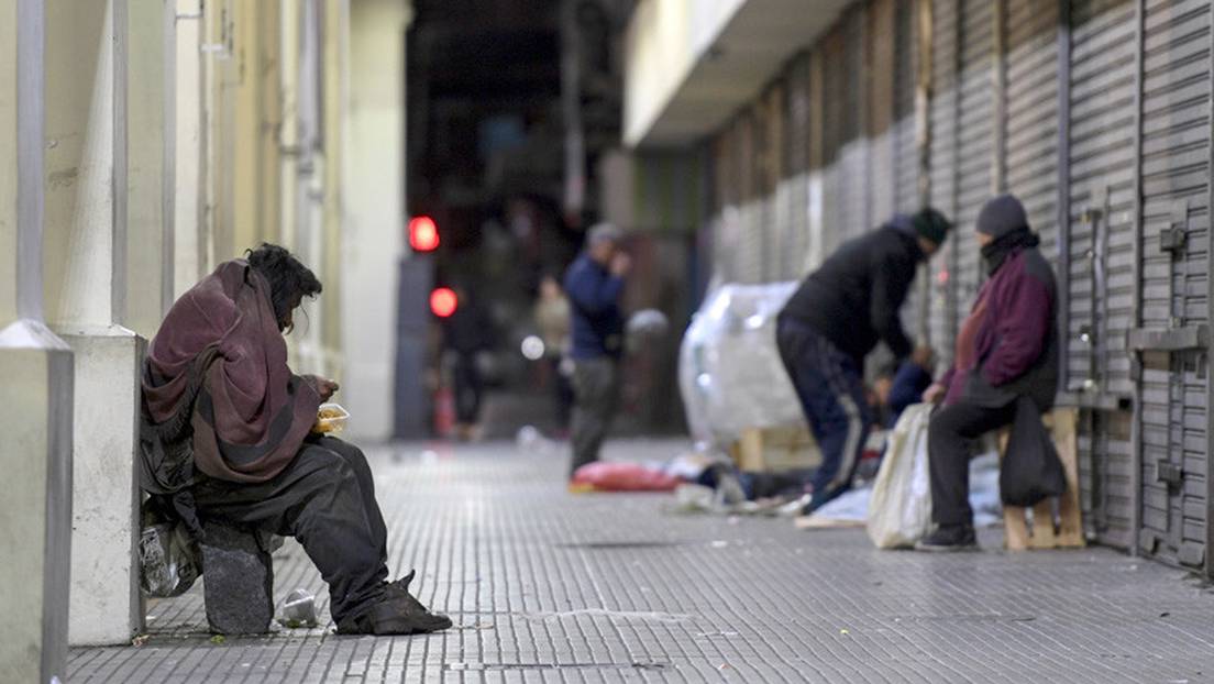 Lee más sobre el artículo La pobreza se dispara al 55% e indigencia al 20% en solo tres meses