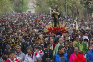 Lee más sobre el artículo Multitudinaria marcha de San Cayetano: Peronismo y organizaciones sociales unen fuerzas