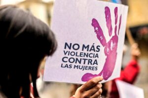 Lee más sobre el artículo Explosión de consultas legales por violencia de género tras denuncia de Fabiola Yáñez contra Alberto Fernández