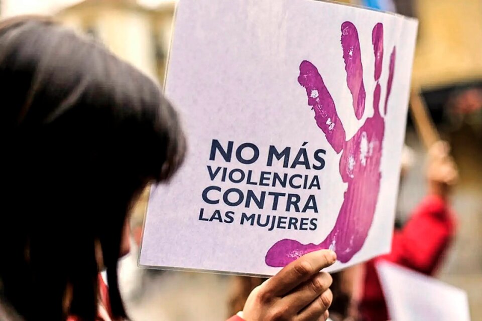 Lee más sobre el artículo Explosión de consultas legales por violencia de género tras denuncia de Fabiola Yáñez contra Alberto Fernández