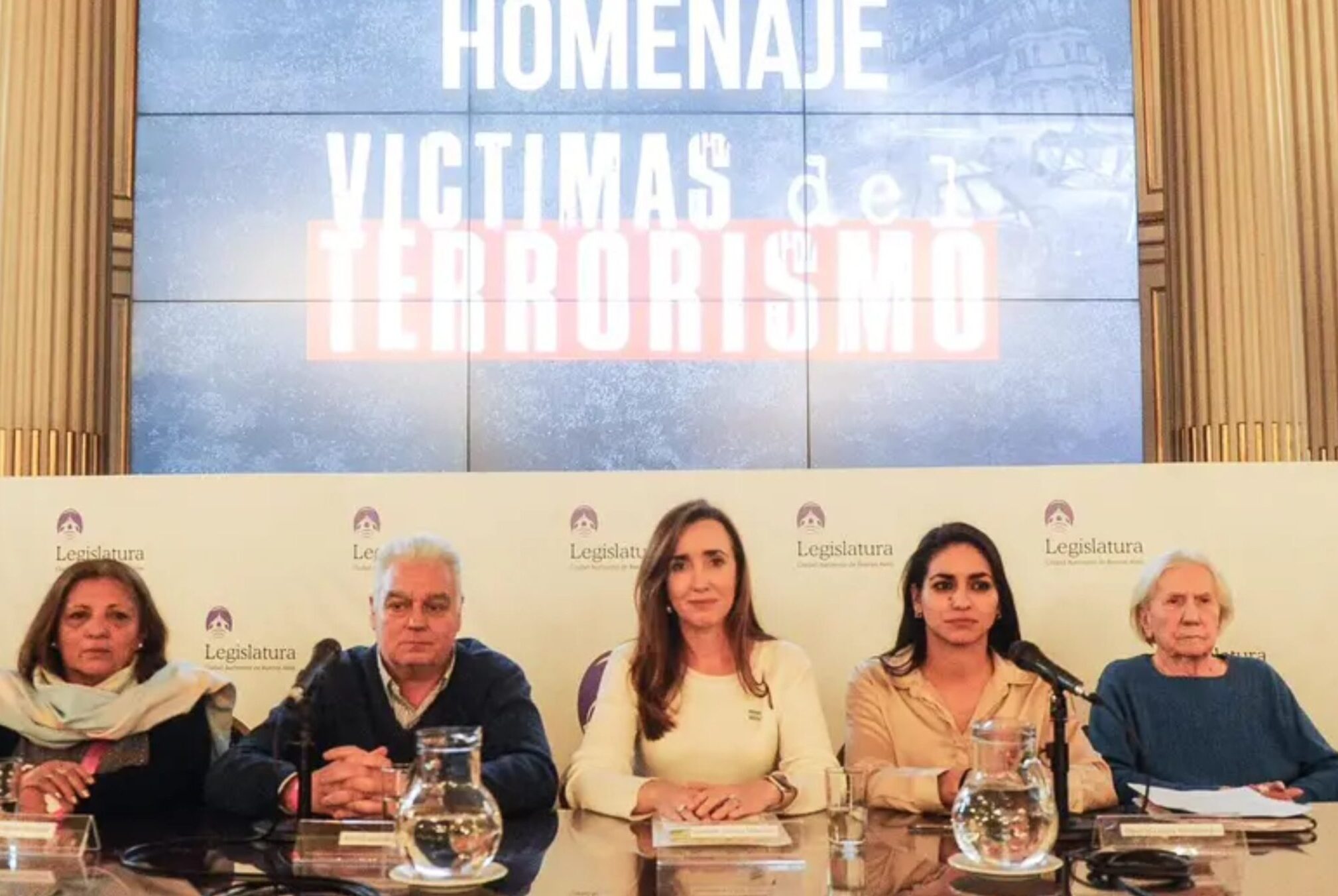 En este momento estás viendo Villarruel glorifica el terrorismo de Estado en el Senado y promete reabrir causas por «víctimas del terrorismo»