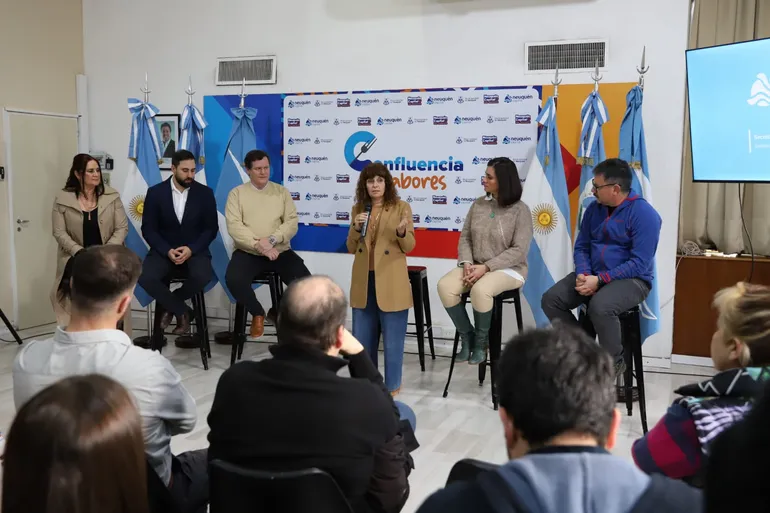 En este momento estás viendo Confluencia de Sabores: la feria gastronómica que destaca los sabores de Neuquén