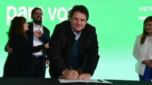 Lee más sobre el artículo Mariano Gaido cede terrenos para el nuevo Laboratorio Central y una posta policial en el Polo Científico y Tecnológico