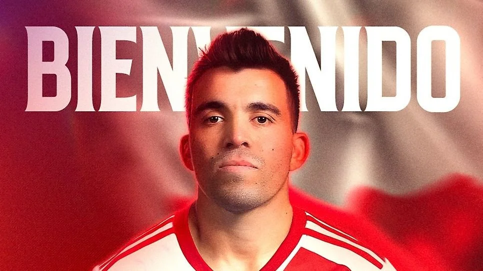 En este momento estás viendo Marcos Acuña se mostró por primera vez con la camiseta de River y las redes sociales estallaron