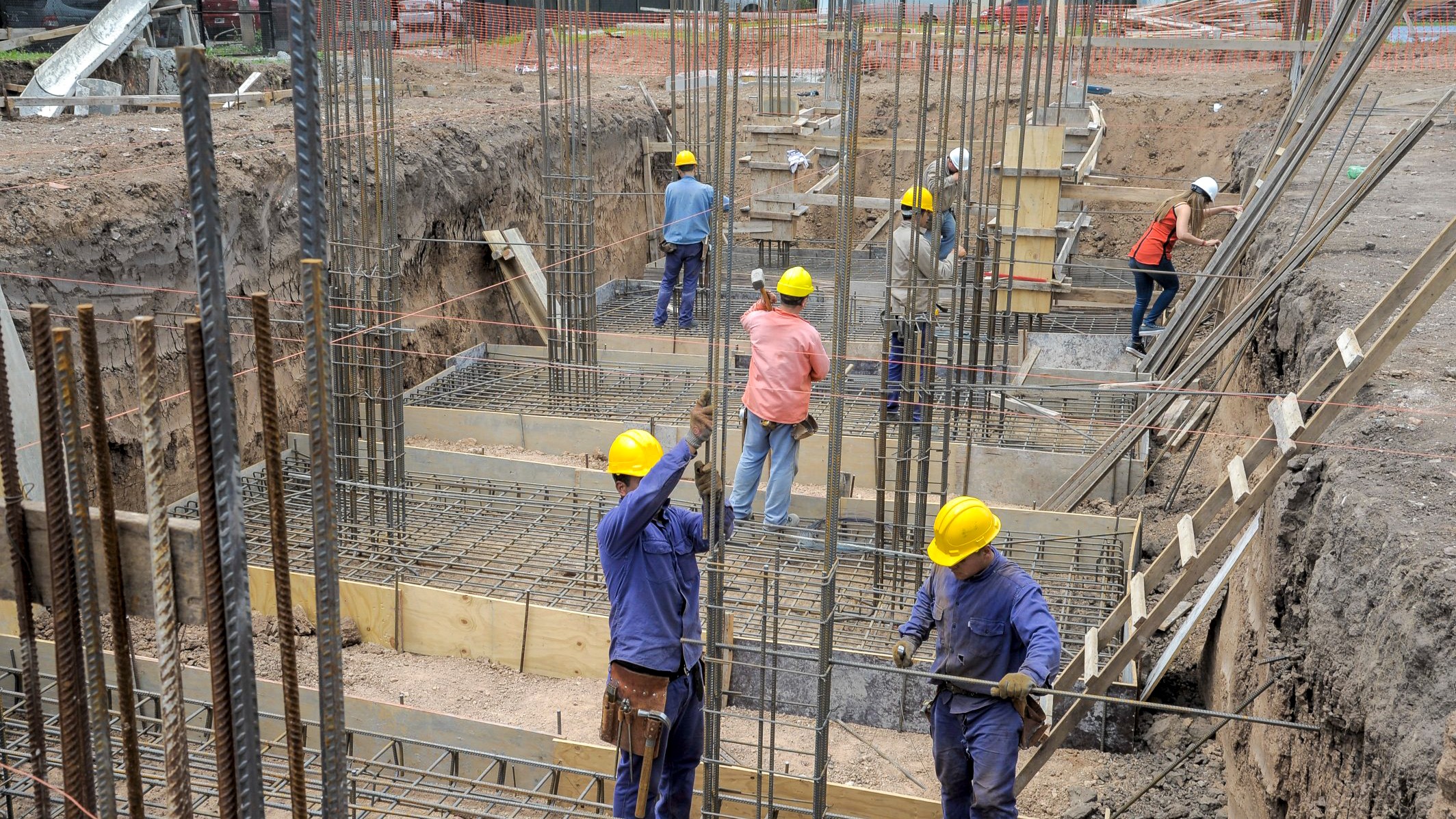 Lee más sobre el artículo Nuevos créditos para PyMEs de la construcción: Hasta 15 millones para equipamiento y modernización