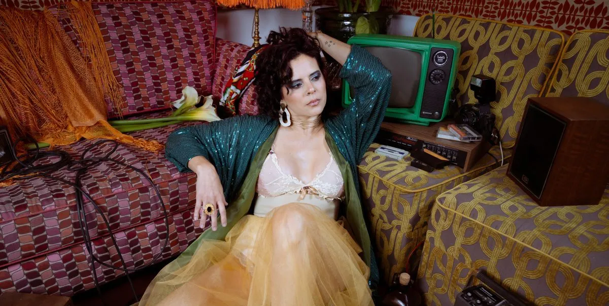 Lee más sobre el artículo Daniela Amondarain: Desafíos y reinvención cultural en tiempos de crisis