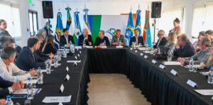 Lee más sobre el artículo Neuquén fortalece su rol agropecuario en encuentro del Consejo Regional