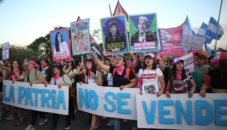 Lee más sobre el artículo Advertencia al Gobierno: El Encuentro Plurinacional une a mujeres y disidencias en defensa de sus derechos