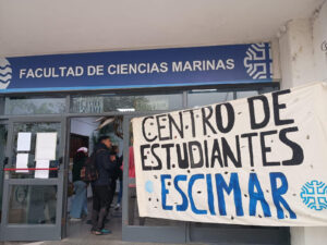 Lee más sobre el artículo Medidas de fuerza de estudiantes de FaCiMar  ante el desfinanciamiento de universidades nacionales