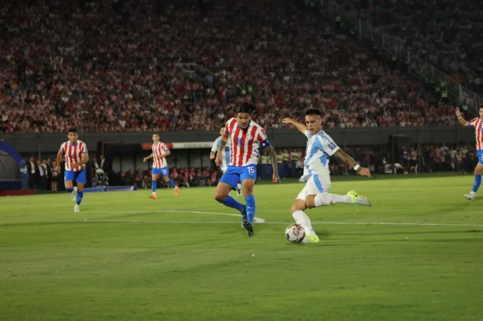 Lee más sobre el artículo Argentina cae ante Paraguay en un partido complicado por las Eliminatorias
