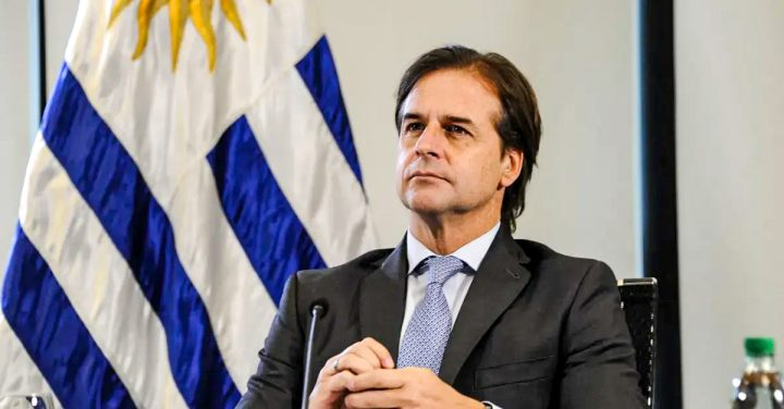 Lee más sobre el artículo Reducción de gasto y aumento de pobreza: el legado económico del gobierno de Lacalle Pou