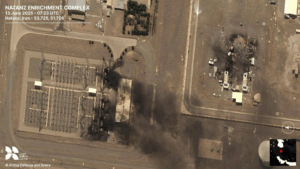 Lee más sobre el artículo Estados Unidos irrumpe en el conflicto: los bombardeos a instalaciones nucleares en Irán desatan una escalada global