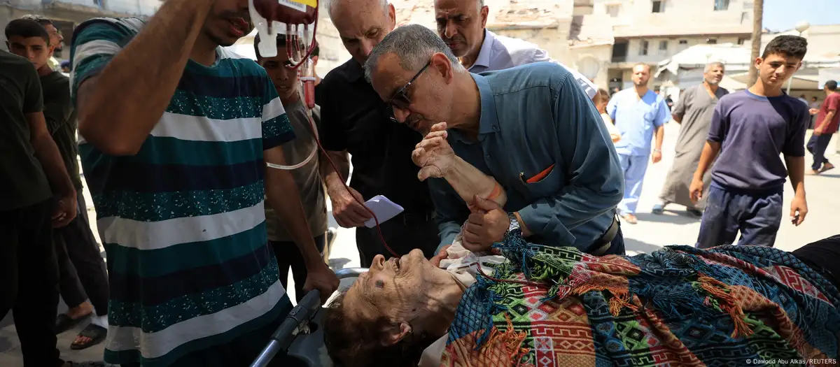 Lee más sobre el artículo Gaza: una iglesia bombardeada, otro símbolo que cae