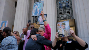 Lee más sobre el artículo Pantallas que interpelan: la Justicia declara responsables a las plataformas por la adicción de menores