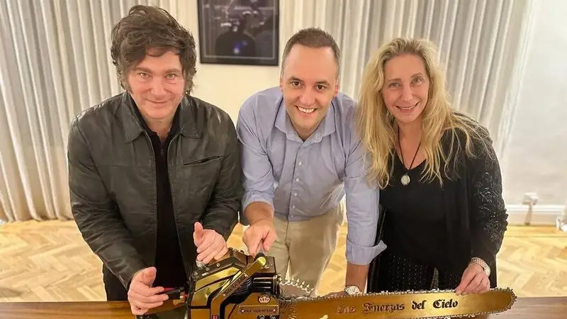 En este momento estás viendo La política bajo sospecha: piden indagar a los Milei y a Adorni por el caso Libra