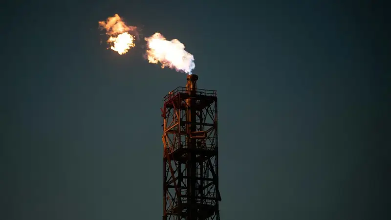 El petróleo vuelve a subir y el temblor global llega otra vez a la economía