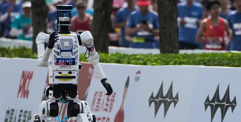 En este momento estás viendo En Pekín, los robots ya corren más rápido que las personas