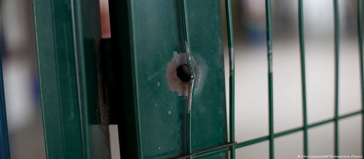 Cuando la violencia entra al aula: la escuela como espejo de una región herida