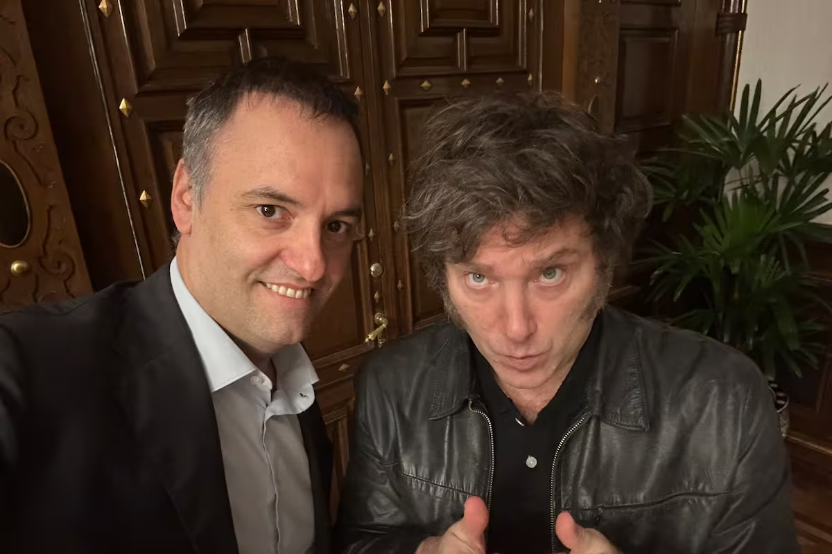 En este momento estás viendo Adorni puso en escena la visita de Thiel y Milei buscó capitalizarla