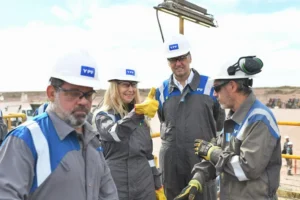 Lee más sobre el artículo Vaca Muerta como escenario de un respaldo político cada vez menos disimulado