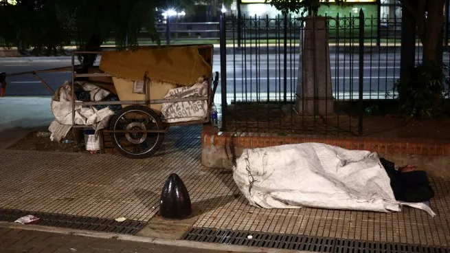 En este momento estás viendo La distancia invisible: cuando el ingreso deja de ser una cifra y se vuelve frontera