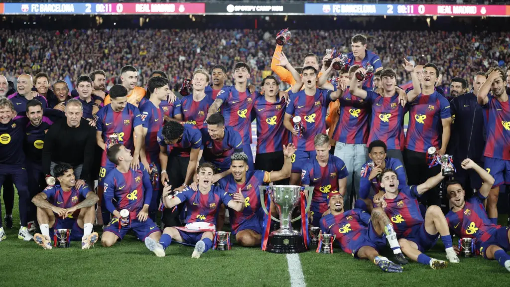 El Barça bailó al Madrid y convirtió el clásico en una coronación