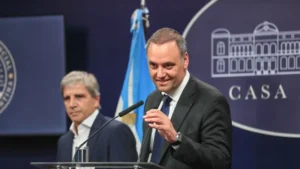Lee más sobre el artículo El ajuste 2026 avanza sobre salud, obra pública y empleo estatal