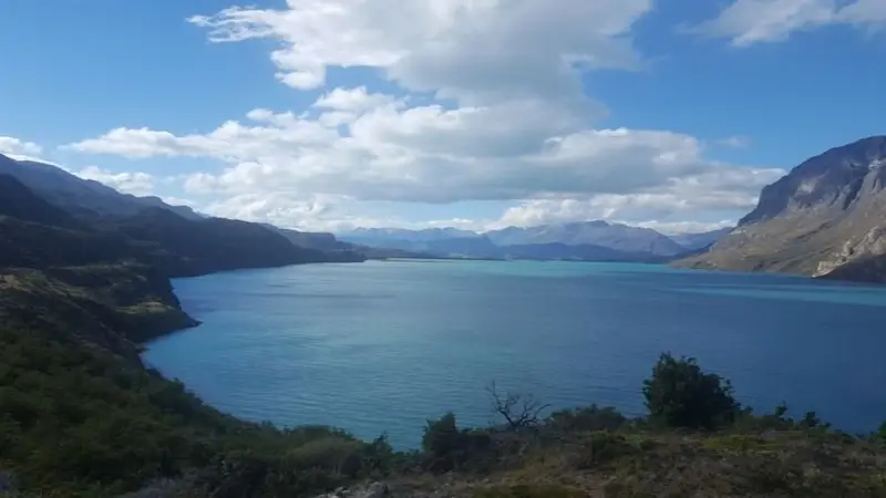 En este momento estás viendo La tierra como negocio silencioso: las disputas que esconde la extranjerización en Argentina