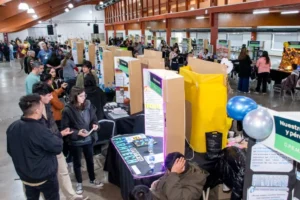 Lee más sobre el artículo La matemática baja del pizarrón: buscan llevarla a la vida cotidiana en la Feria de Ciencias