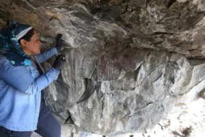Lee más sobre el artículo Un hallazgo arqueológico en Neuquén abre una nueva ventana sobre la historia profunda de la Patagonia